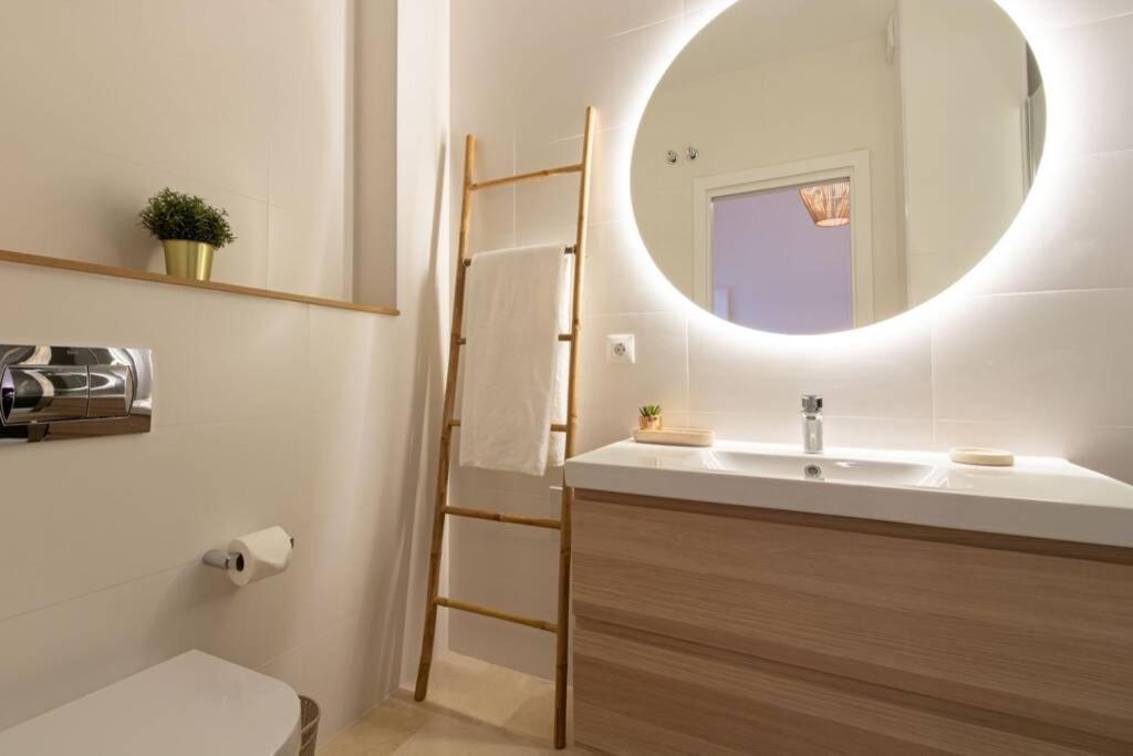 Mumu Luxury Suite Lirio セビリア エクステリア 写真